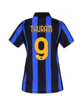 Ženski Nogometna dresi replika Inter Milan Marcus Thuram #9 Domači 2026-27 Kratek rokav Ženski Nogometna dresi replika Inter Milan Marcus Thuram #9 Domači 2026-27 Kratek rokav